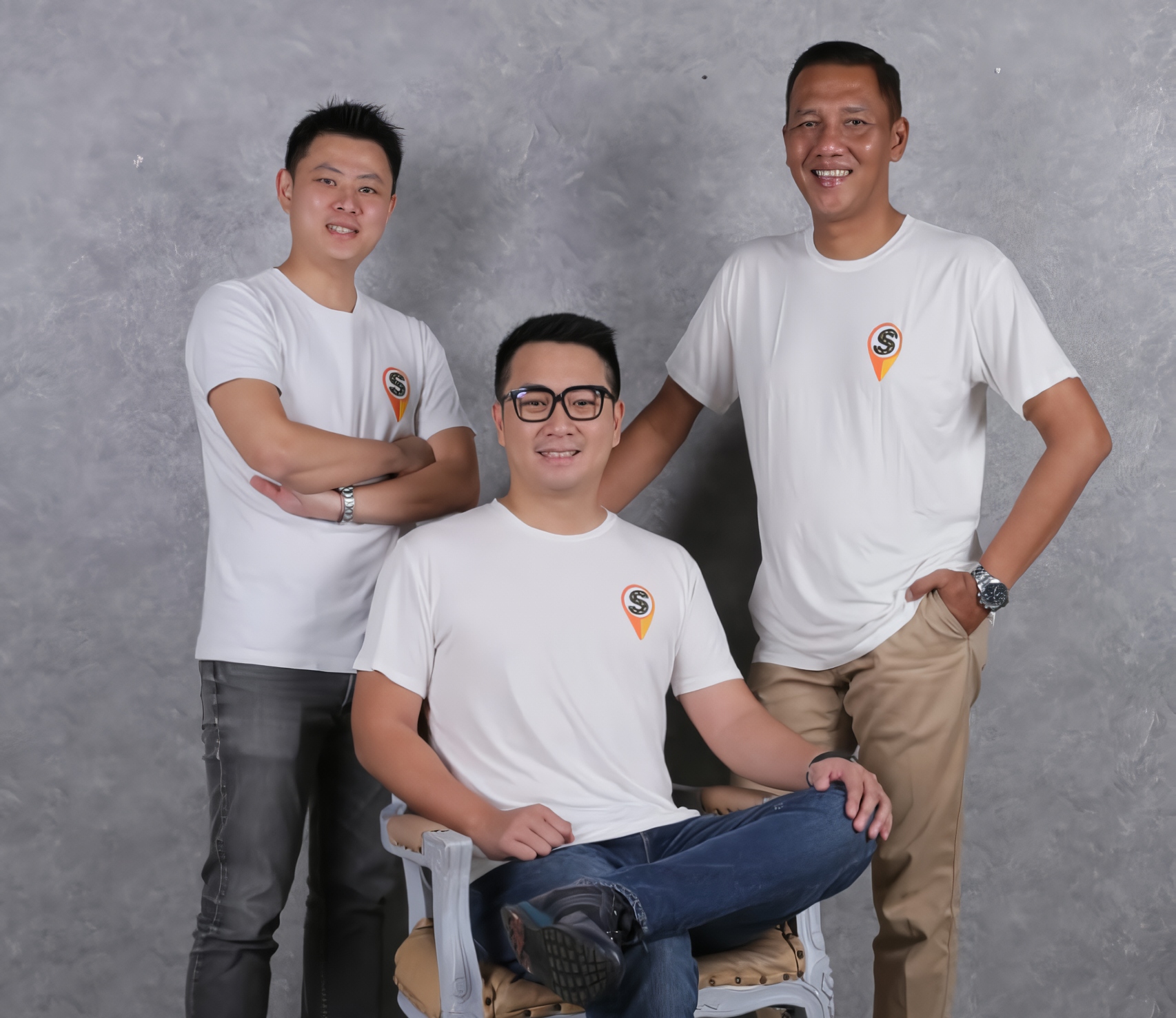 (L to R): Andru Wijaya, co-founder & CBO Soul Parking; Kenneth Darmansjah, co-founder & CEO; and Unggul Depirianto, CTO.