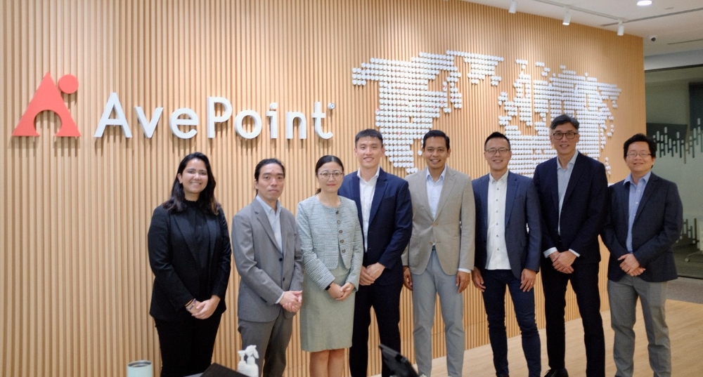  Left to Right: Dayana Bulchand, AI Corp Lab program specialist, AvePoint, Dr Lea Tuan Anh Le - country manager of AvePoint Vietnam, Zoe Shang, head, Growth & Strategy Group, AvePoint Singapore, Gerry Hoe, manager, Digital Industry Singapore, Philbert Gomez, executive director & head, Digital Industry Singapore, Dr Tianyi Jiang, co-founder & CEO, AvePoint, Wei Chen, head of R&D, AvePoint, Gregory Tan, AI Corp Lab Program lead, AvePoint 