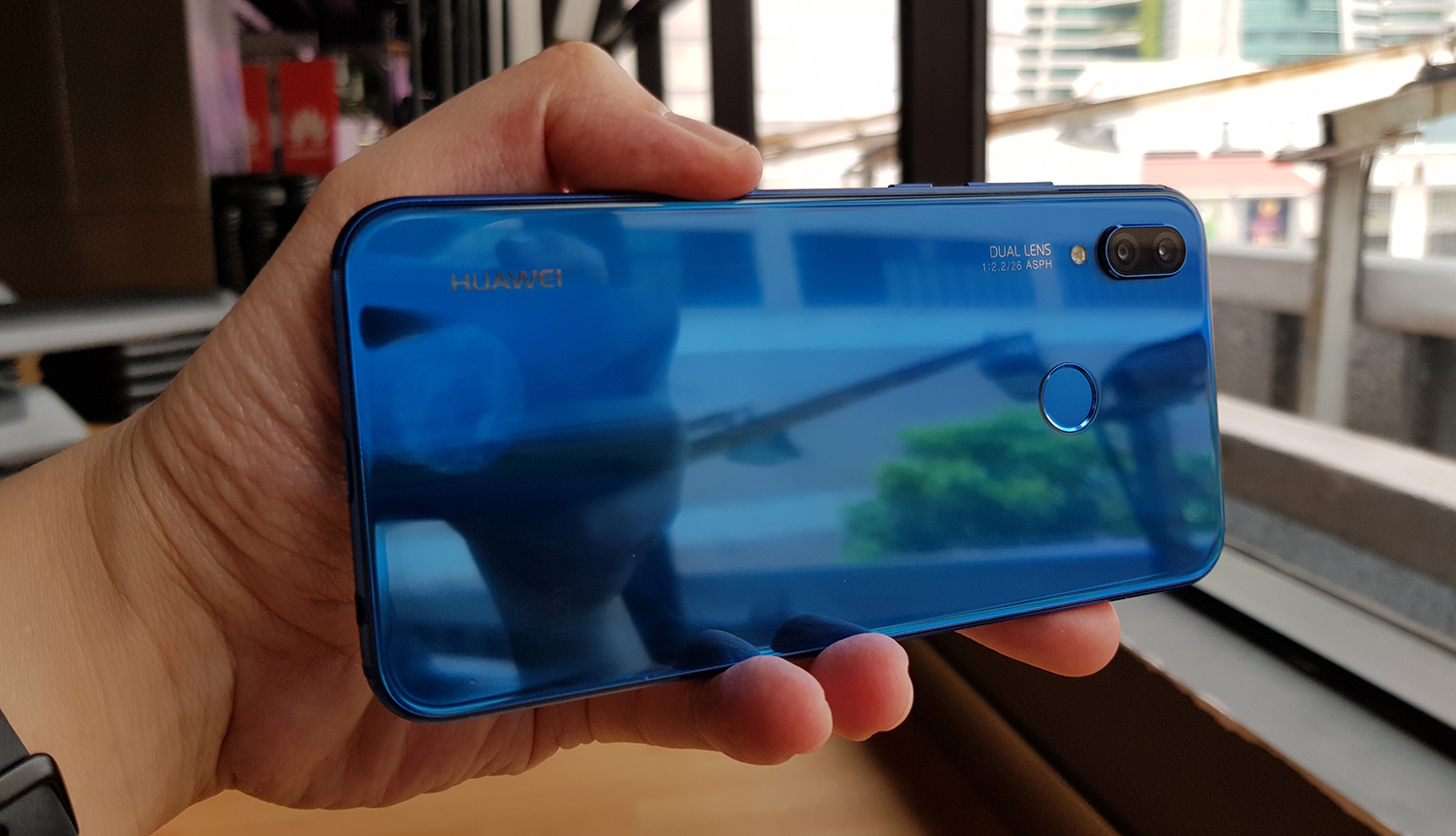 Huawei introduces mid-range Nova 3E smartphone