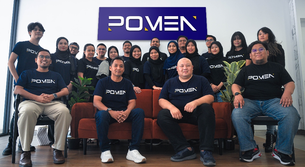 The Pomen team with Syed Zulhilmi Tuan Sharif, CEO & founder (Bottom row, 2nd from left) and Nazmi Najib CTO & co founder (Bottom row, 3rd from left) 