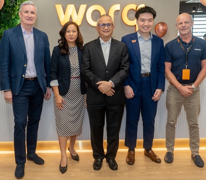 (L2R): Christophe Vicic, JLL Malaysia Chief Growth Officer;  Stephanie Ping, founder and CEO, WORQ; Mohamad Damshal Awang Damit, PHB Group Managing Director; Andrew Yeow, founder and CFO, WORQ and Ian Charlesworth, Transition Manager, Datacom Systems. 