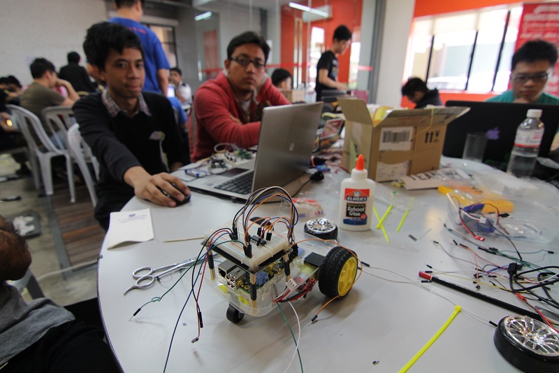 In view of MH370, SAR the theme at youth robotics camp