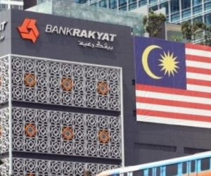 CelcomDigi powers Bank Rakyat as Malaysiaâ€™s first 5G-connected bank