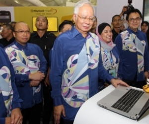 Maybank launches new payment gateway to boost online businesses